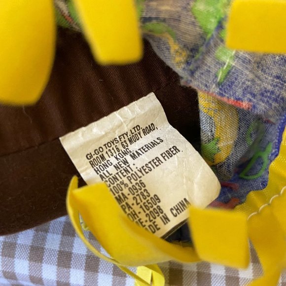 Gi Go Toy Vintage Native American Girl Doll Sleeping Eyes Black Hair Hawaiian - Picture 6 of 8